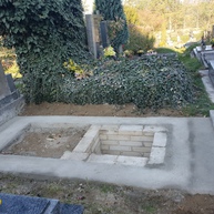 Výroba základu pod Jednohrob