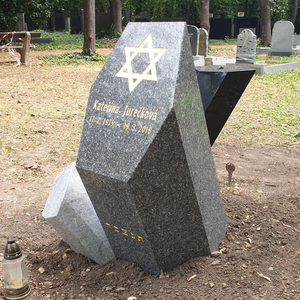 Židovský hřbitov tři sloupy