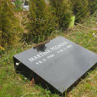 Malý epitafní hrobeček černá žula Regal Absoluto