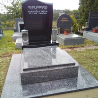 Urnový Hrob pomník  India Black vlna spodní část vahlovice